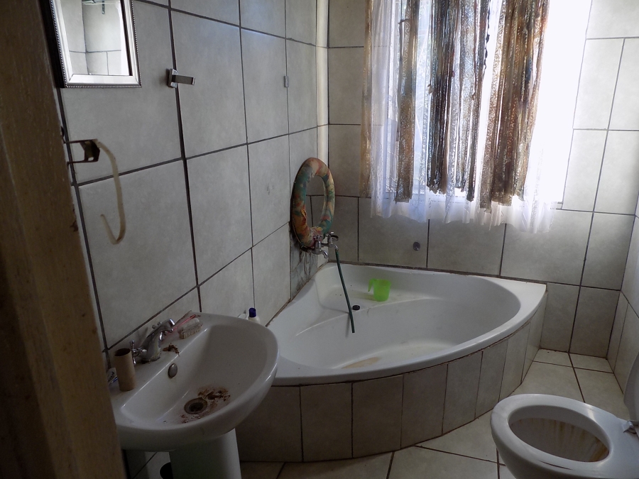 5 Bedroom Property for Sale in Ventersdorp North West